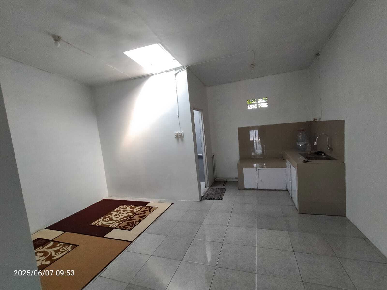 House for Rent in Ciwastra, Griya Kuning Asri Complex