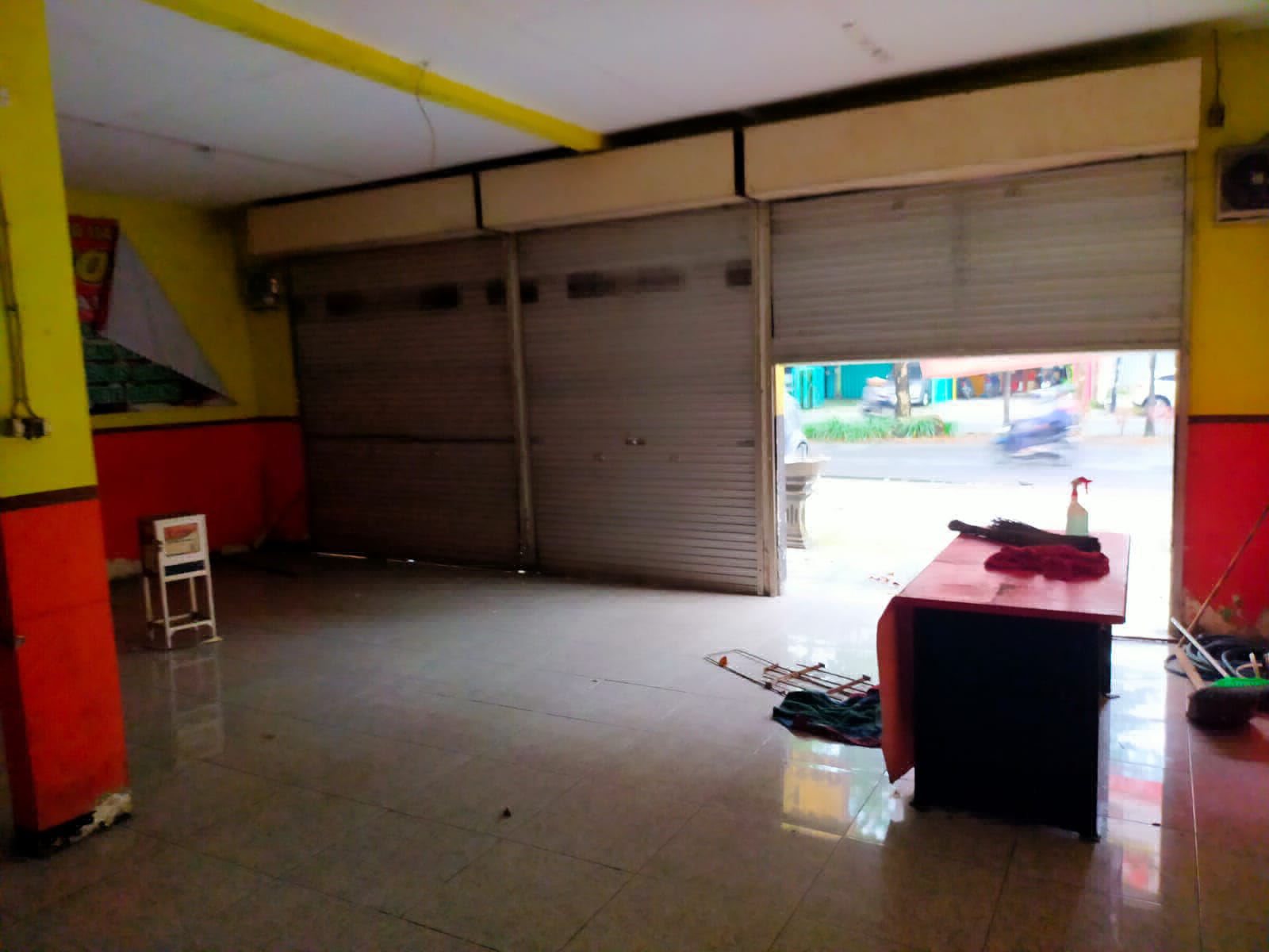 Commercial Space for Rent in Kupang, Surabaya