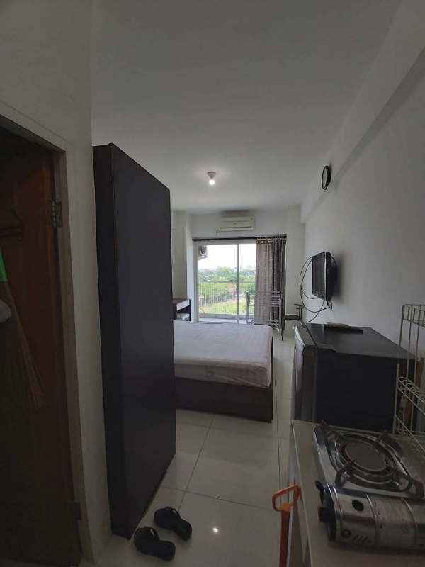 Furnished 1BR Golf View Apartment in Surabaya