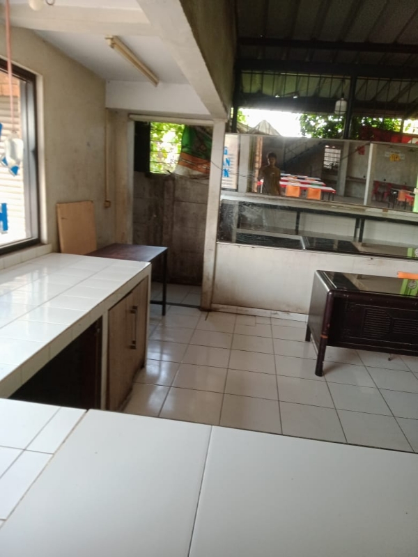 Ex-Restaurant House on Main Marunda Road