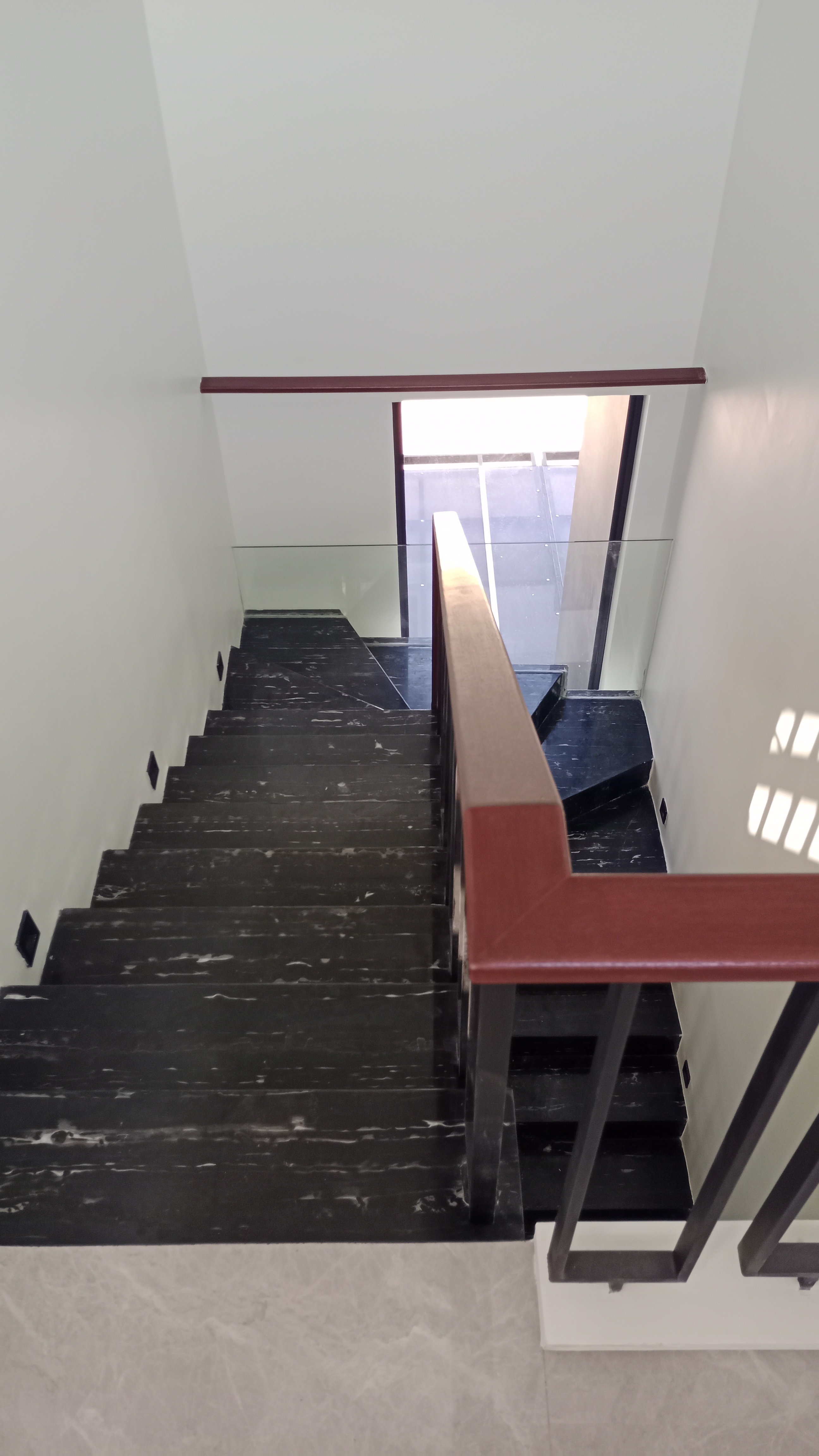 New House with Rooftop - Spacious 4+1 Bedroom Property