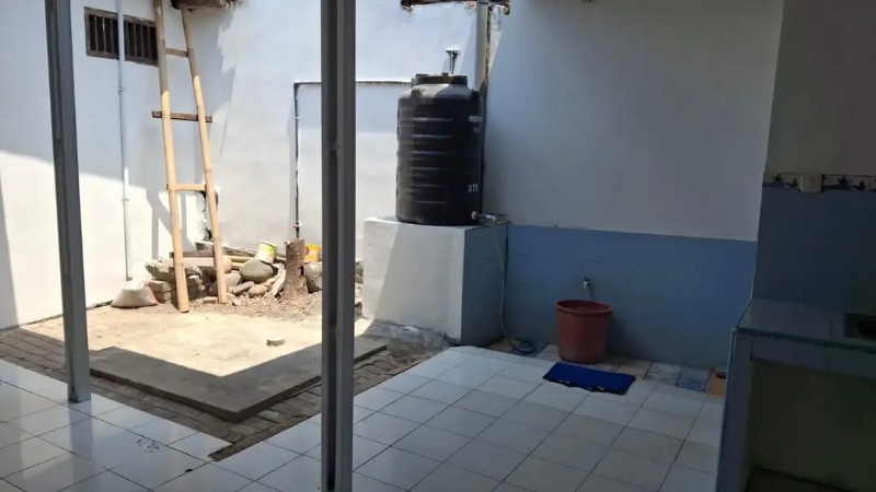 Spacious House Near Universities and Business Center