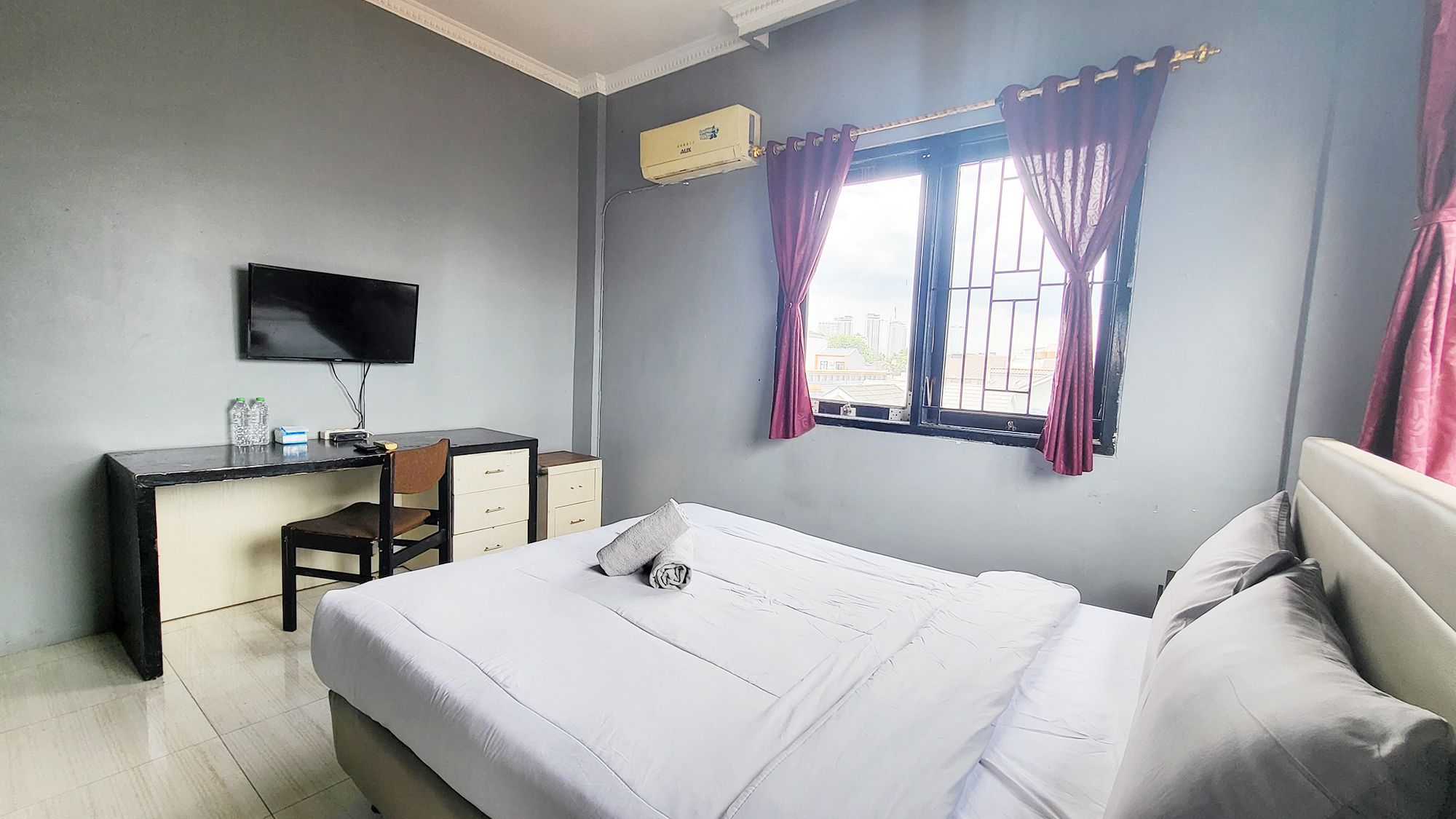 Comfortable Room Near Gandaria City Mall