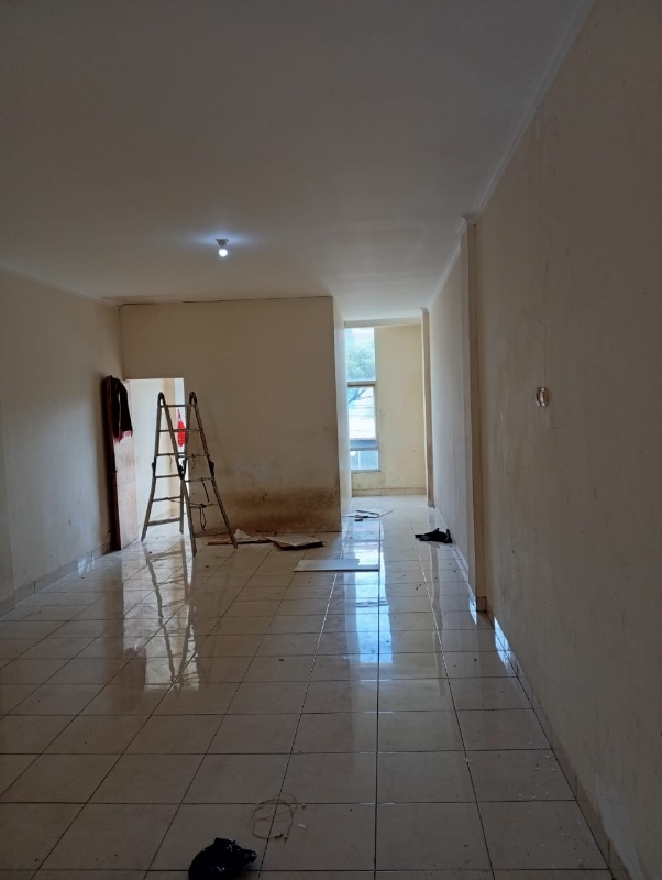 Commercial Shop House with Two Bathrooms for Rent
