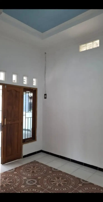 Spacious House Near Universities and Business Center