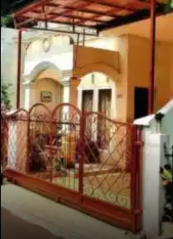 Furnished 3-Bedroom House in Duren Sawit