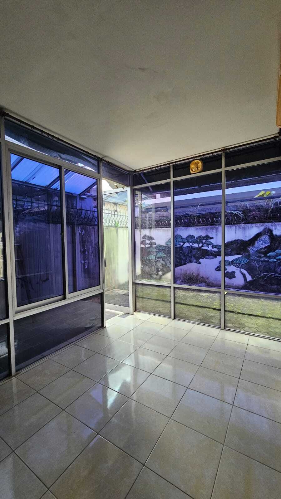 Luxury Beverly Golf Complex House with Golf View