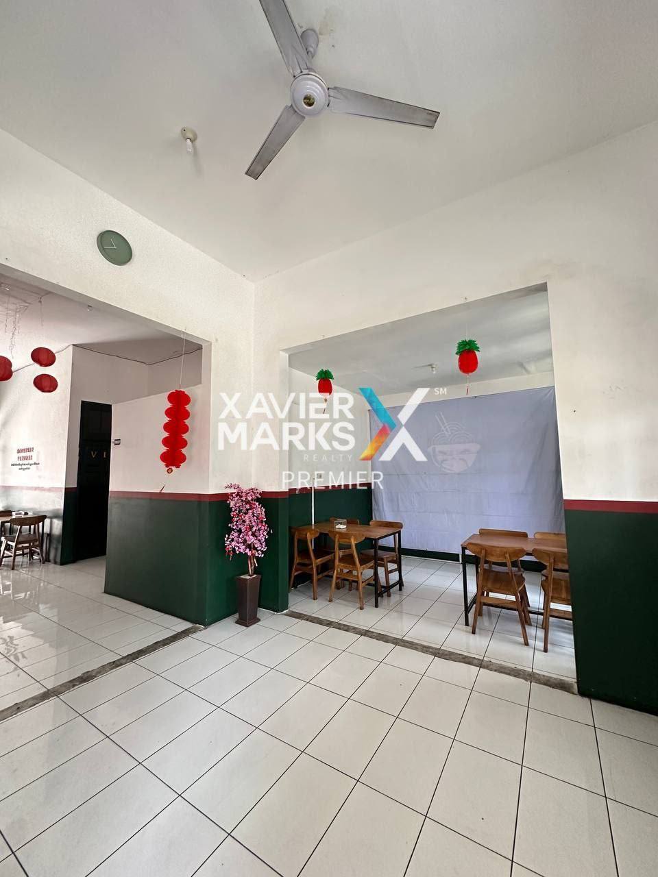Large Commercial Space with Strategic Location
