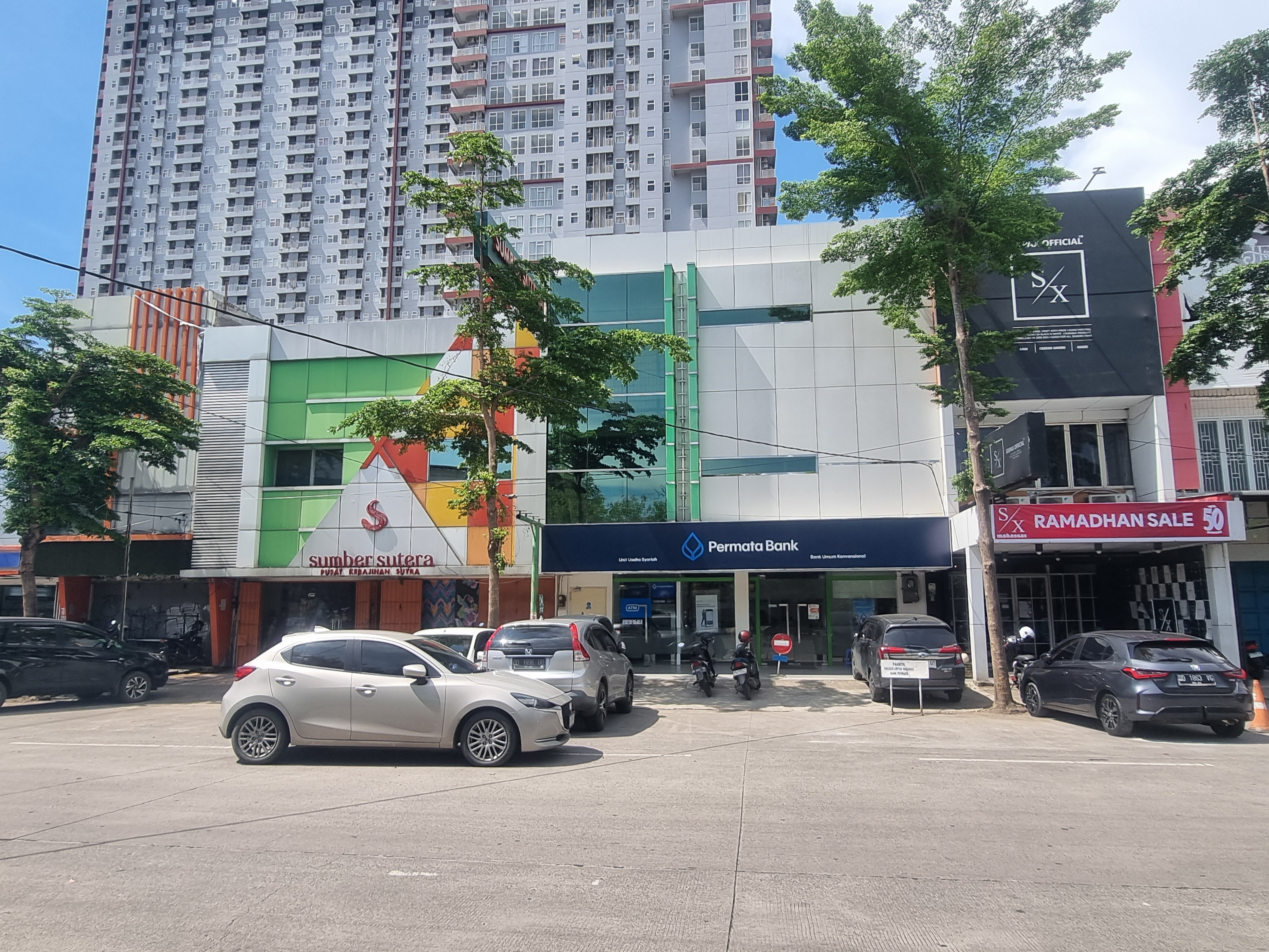 Three-Story Commercial Shop House on Boulevard