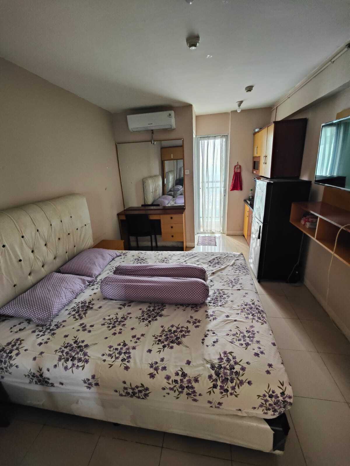 Studio Apartment in Bassura City Tower Edelweis, Monthly Rental