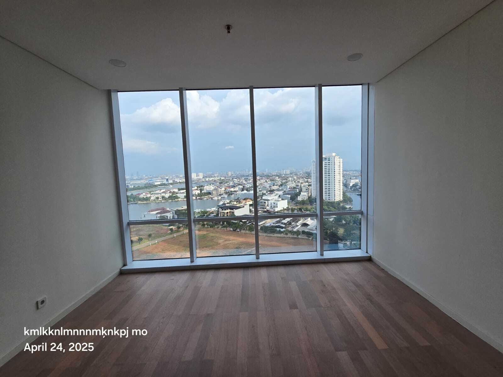 3BR Apartment at Regatta Pantai Mutiara - Tower London