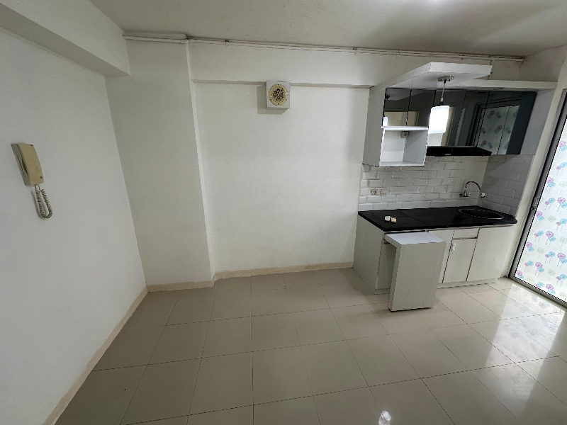 Modern 2BR Apartment Near Mega Kuningan Offices