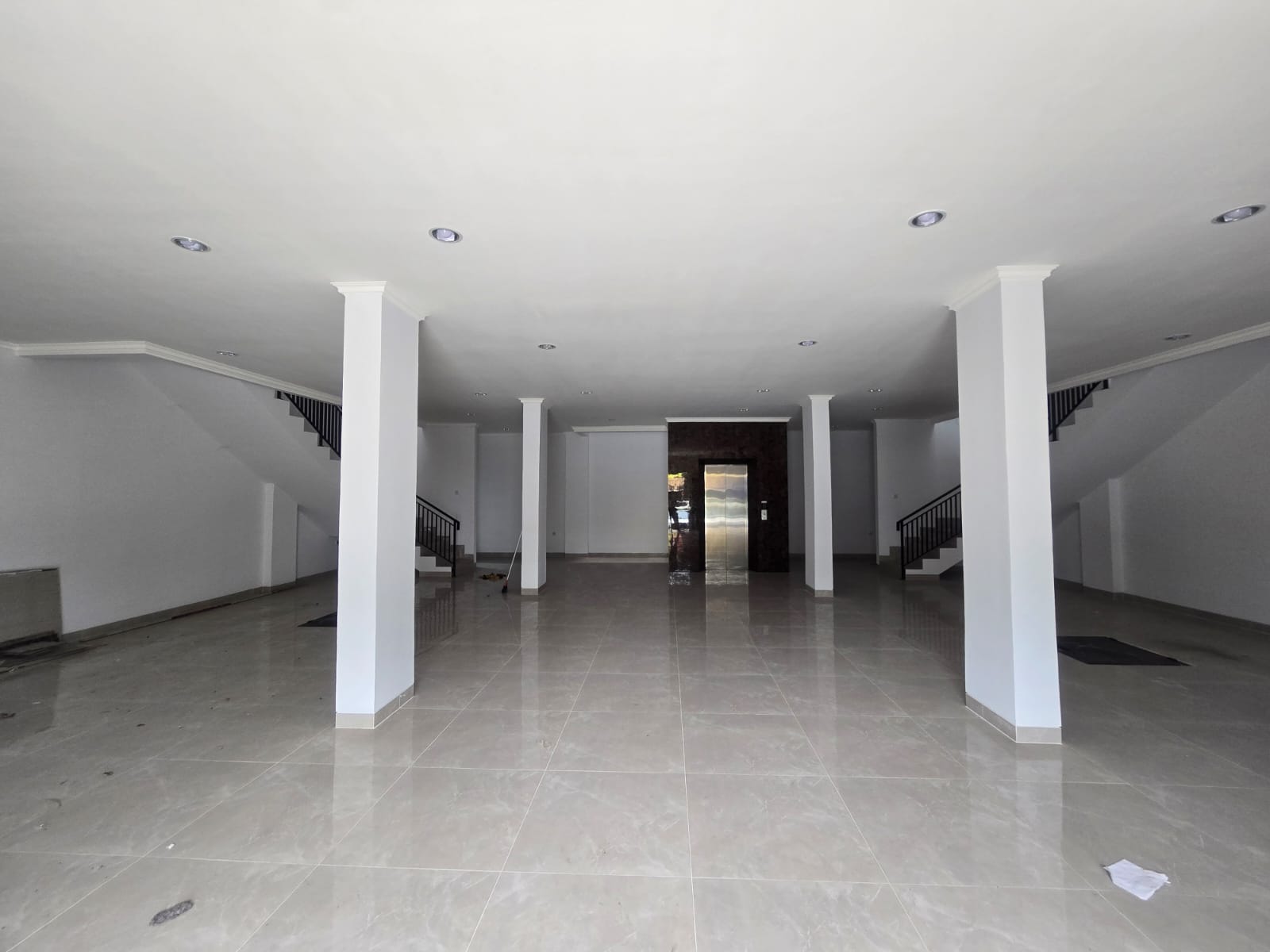 Kelapa Hibrida Raya - Kelapa Gading-дағы 3-байланысқан дүкен үй