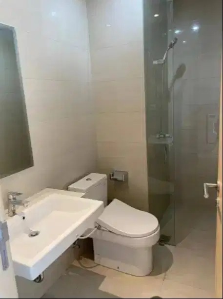 Modern 1BR Apartment with Pool View