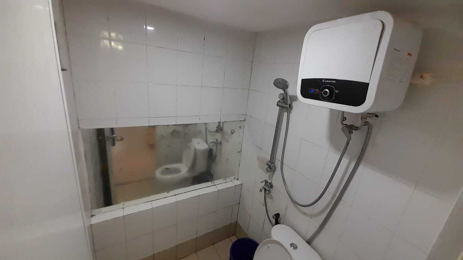 Bassura City Apartment - 2BR Furnished with Waterheater