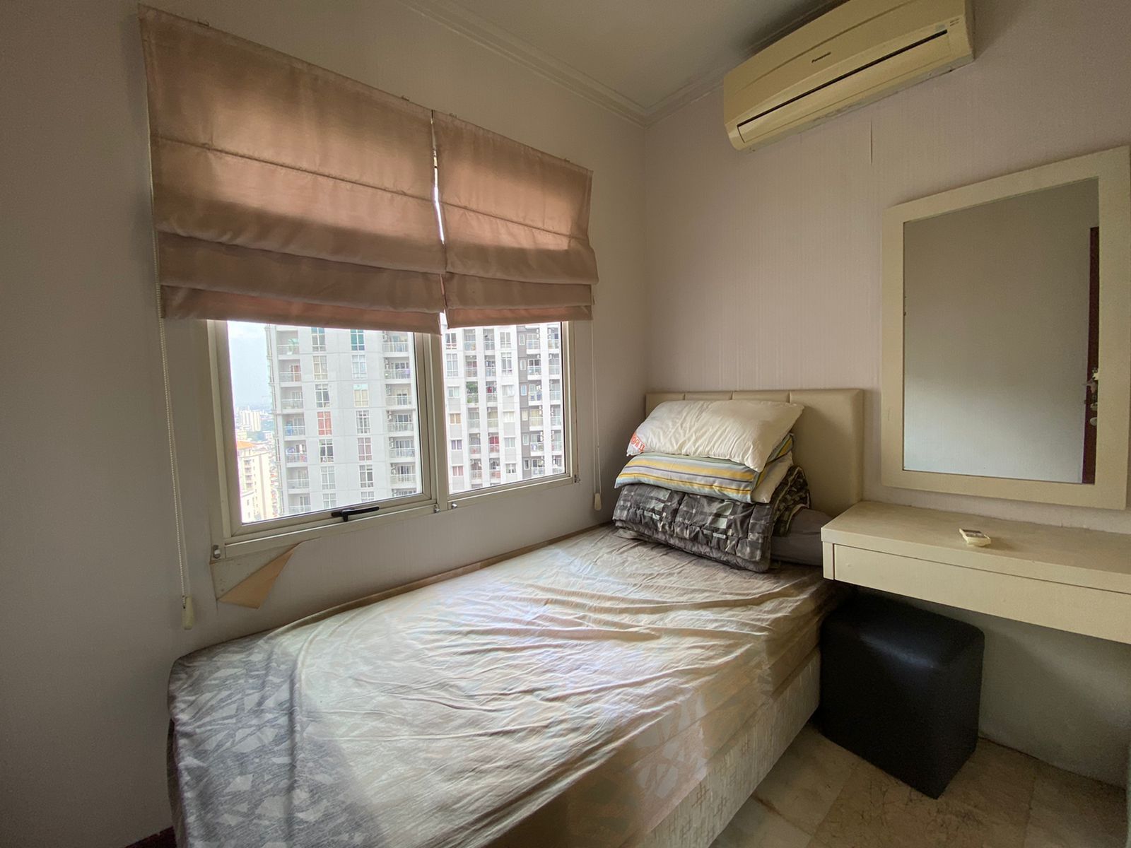 Modern 2-Bedroom Apartment with Pool in Tanjung Duren