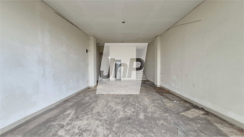 3-Story Shophouse on Main Road Buah Batu, Well-Located Commercial Property