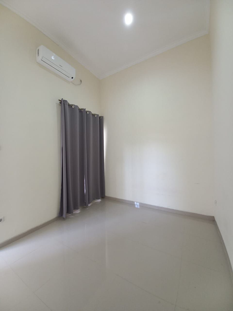 Villa Puncak Tidar Rental - Comfortable 3-Bedroom House in Strategic Location