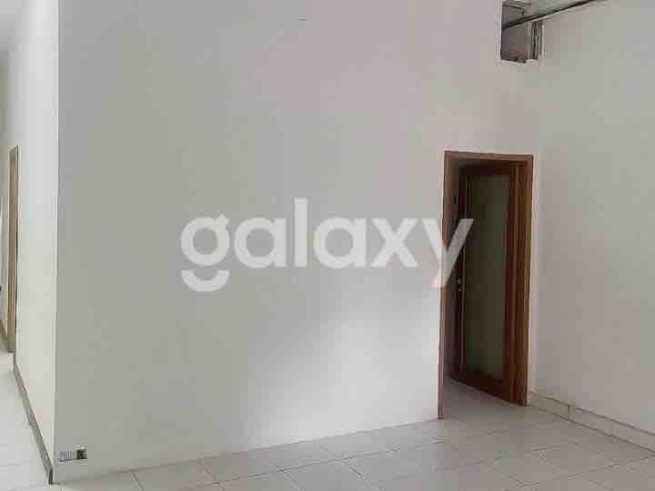 Modern 3-Story Commercial Building Near Ngurah Rai