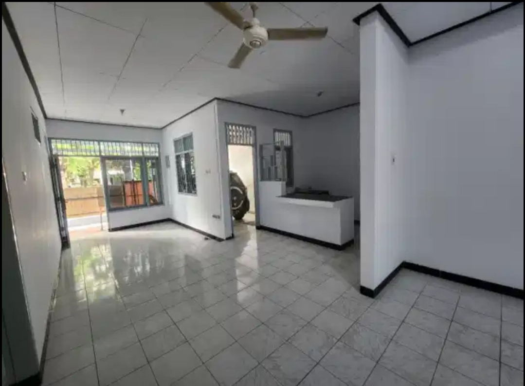 Spacious 4-Bedroom House in Tebet Timur, Suitable for Office or Residence