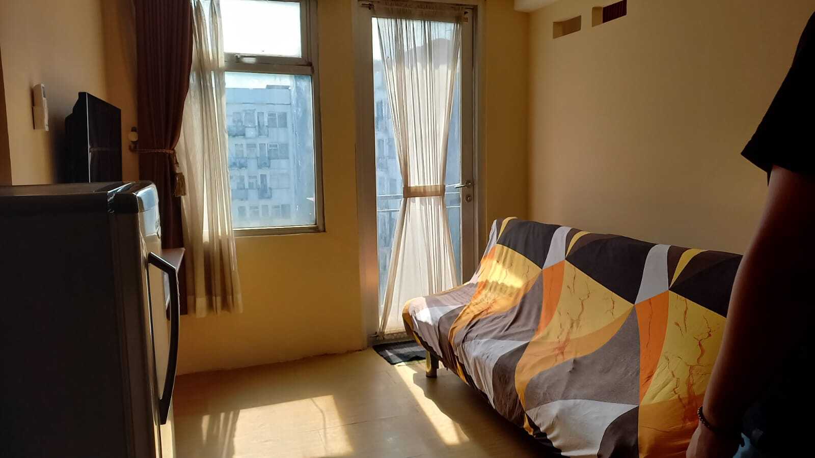 Modern 2-Bedroom Apartment Near Cihampelas Mall