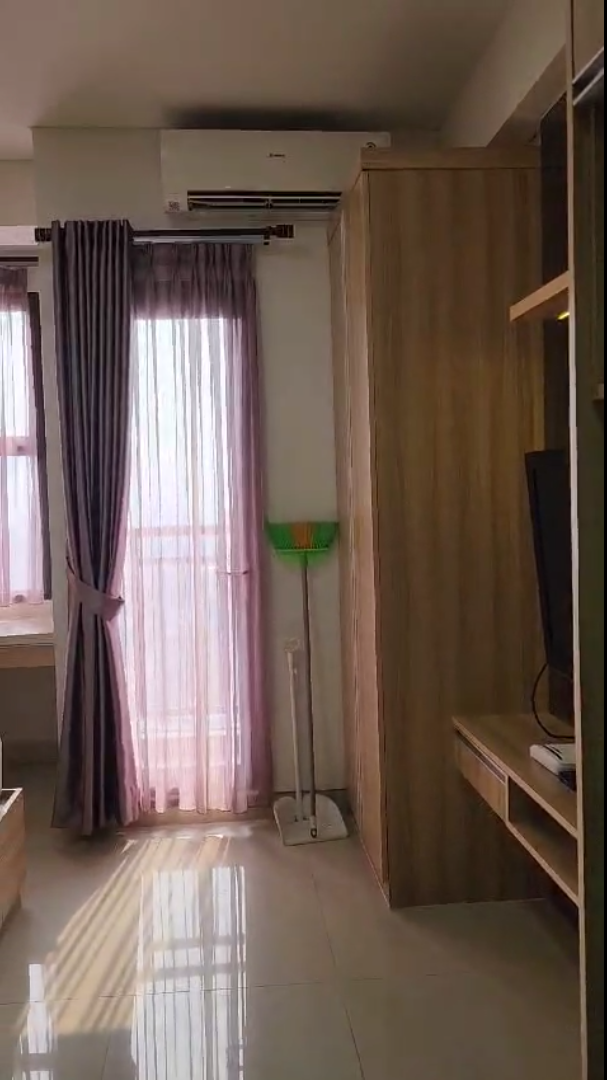 Modern Studio Apartment with City View, High Floor