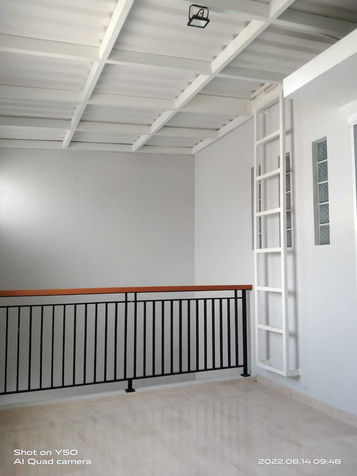 New House in Cherryfield (Buah Batu)