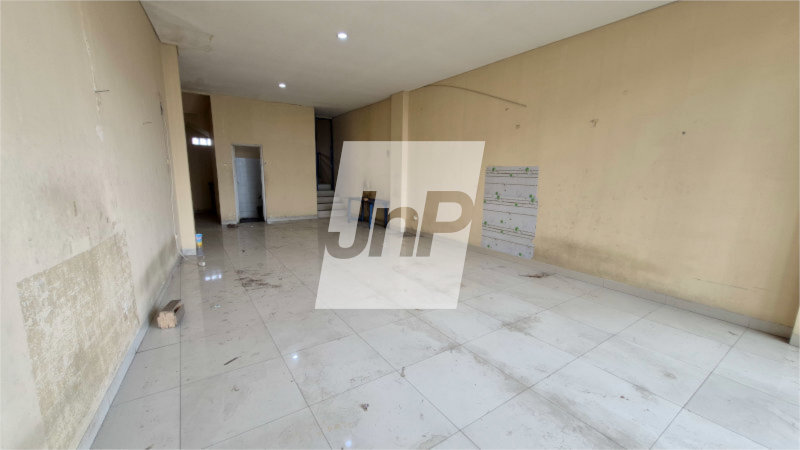3-Story Shophouse on Main Road Buah Batu, Well-Located Commercial Property