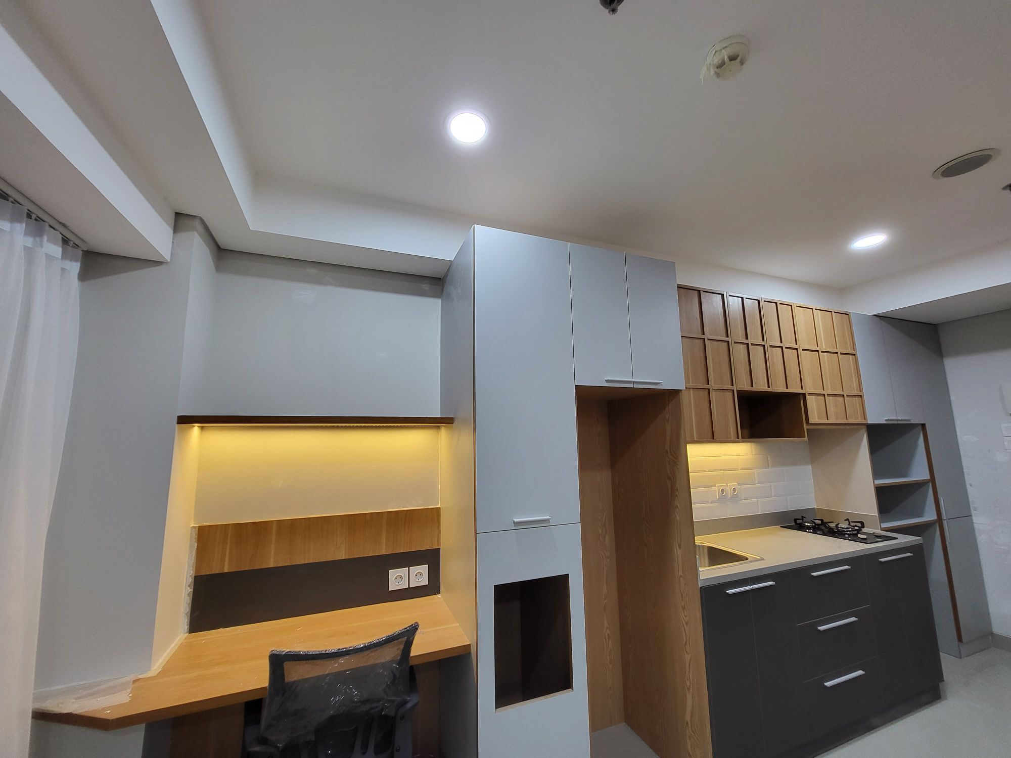 Furnished Studio Apartment with Japanese-Style Design