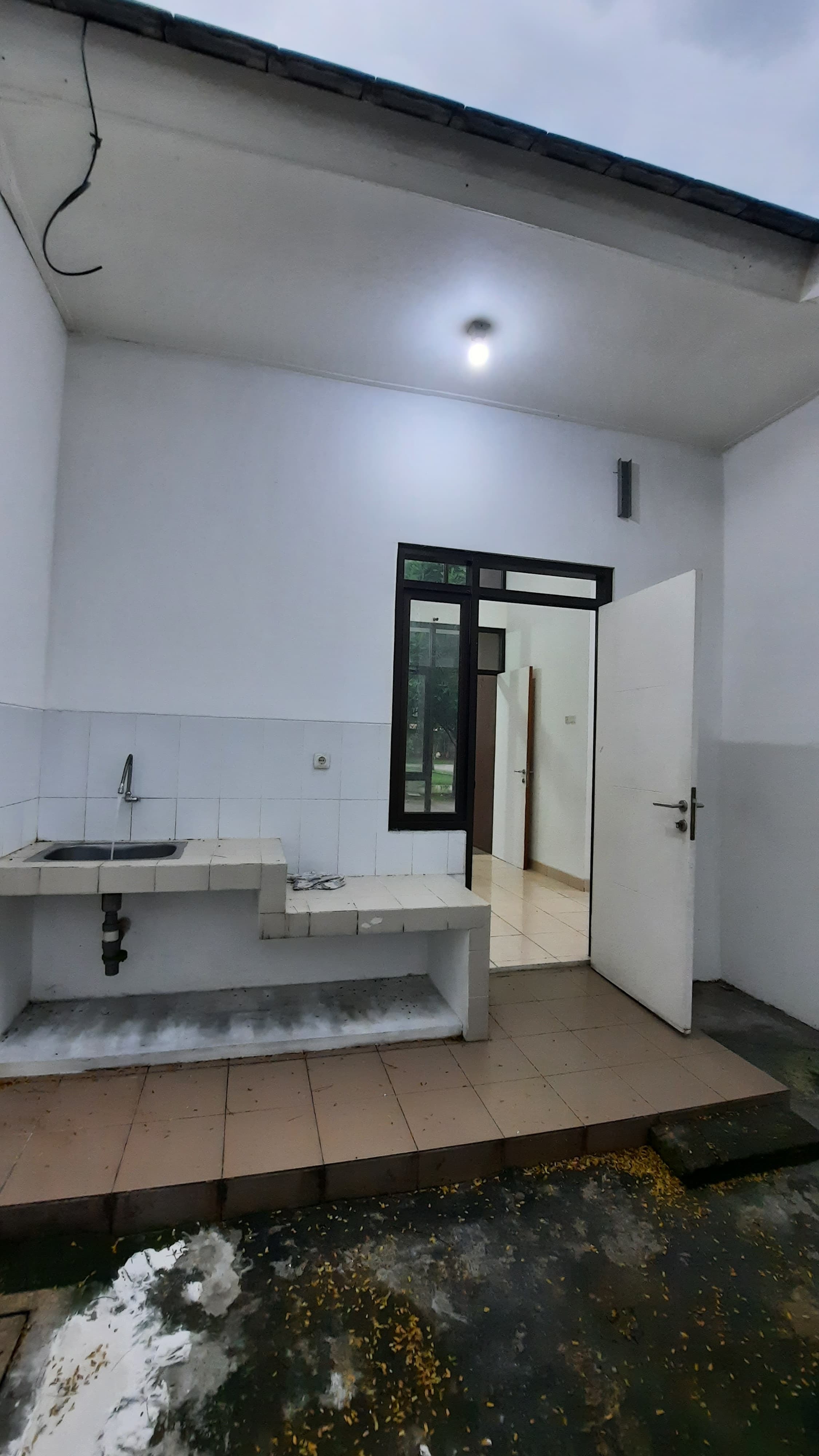 1-Story Corner House in Citra Raya Tangerang