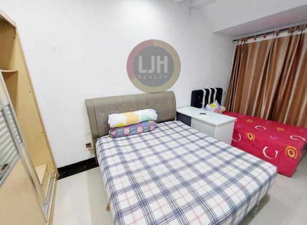Cluster House in City Center with Strategic Location