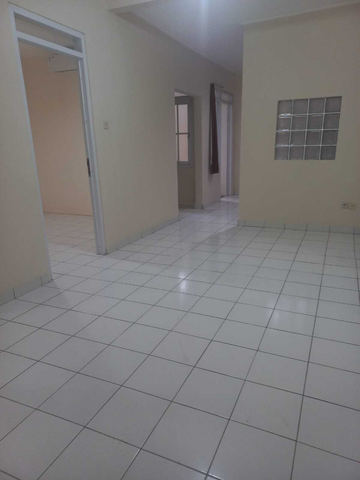 Near School, Flood-Free, Fully Equipped