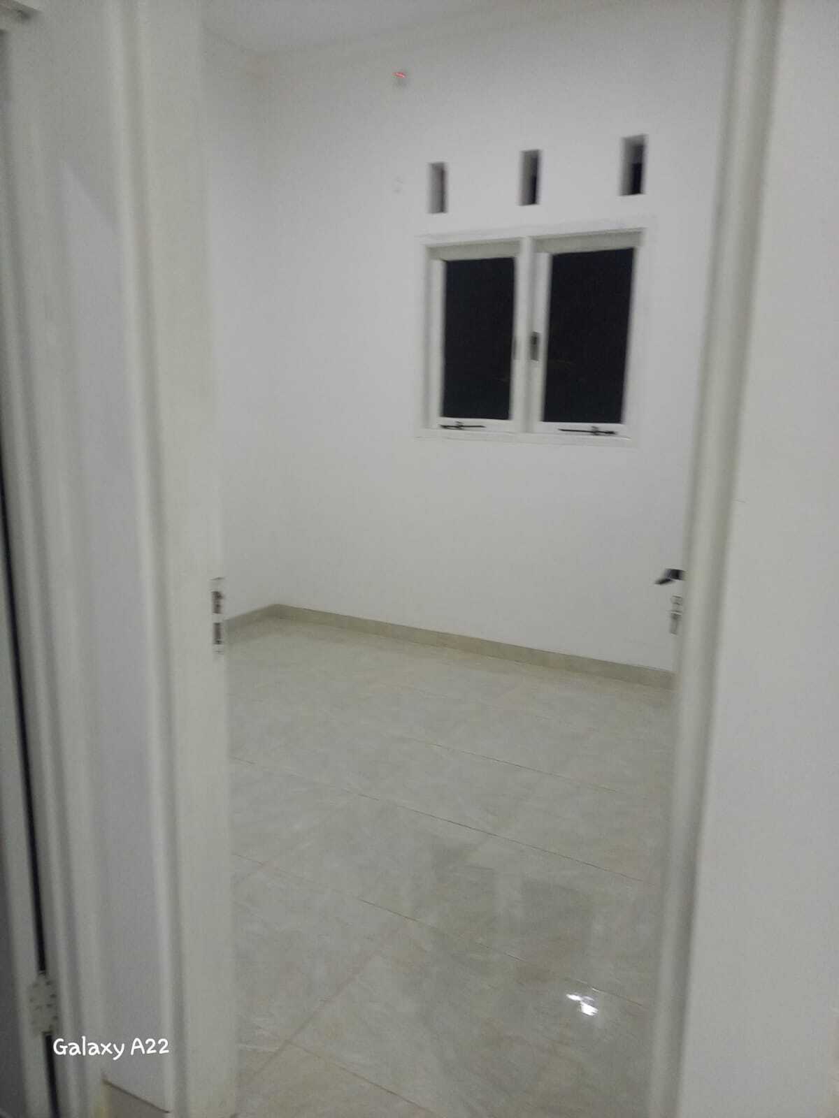 2-Bedroom House for Rent in Pasar Minggu with Basic Amenities