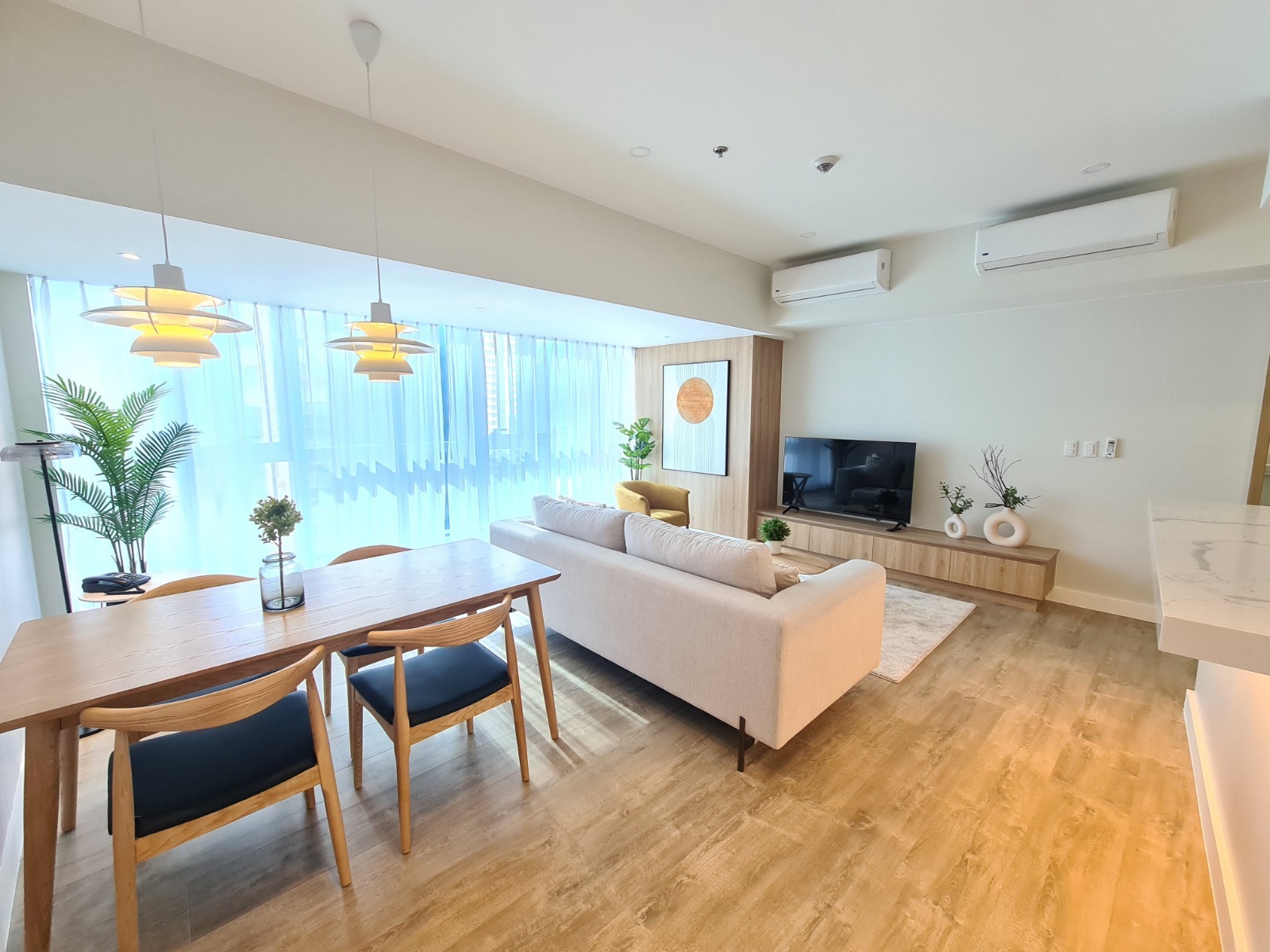 Арнайы ұсыныс: Uptown Parksuites, BGC-тегі 1 бөлмелі пәтер - Ваннасы бар бұрыштық пәтер