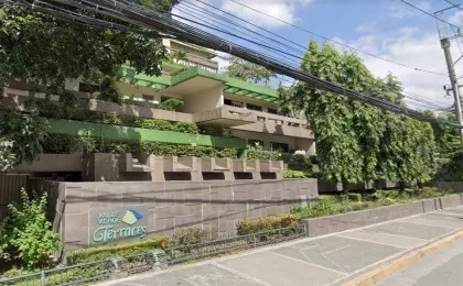 Spacious 1BR Condo with Maid's Room near Ortigas Center