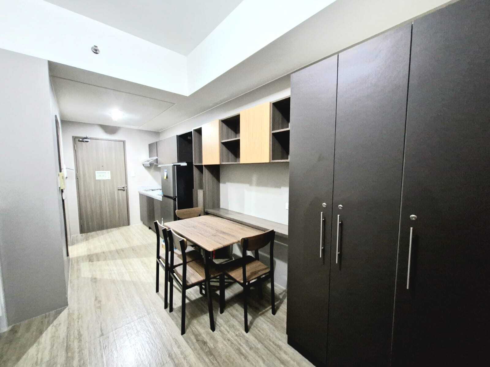 Torre Lorenzo Loyola-дағы жаңа студия, Katipunan даңғылы