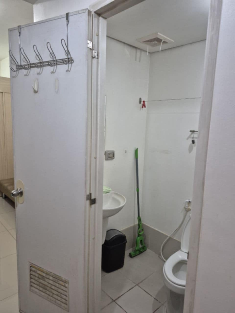 Толық жабдықталған 1 бөлмелі пәтер SMDC Light Residences-те