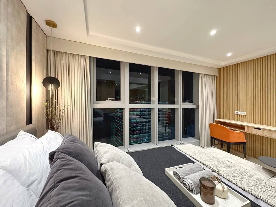 1 бөлмелі толық жабдықталған элитті Parksuites Tower 1 мұнарасындағы жоғарғы қаладағы пәтер