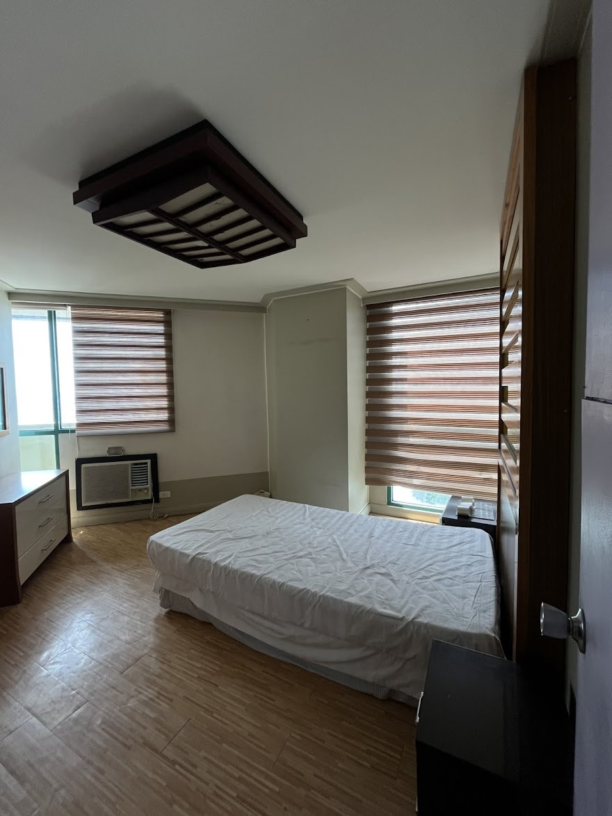 Fully Furnished 2-Bedroom Condo at Robinsons Place Manila