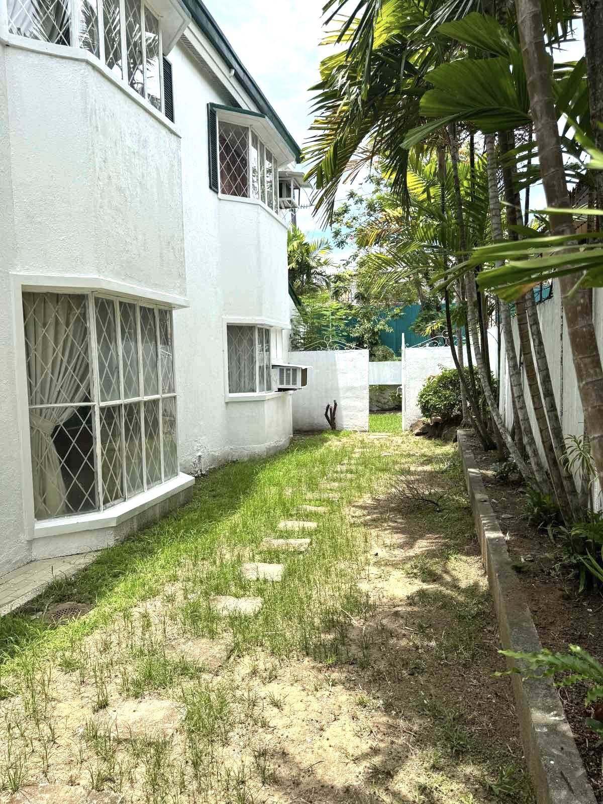 Spacious Ayala Alabang House with Elegant European Furnishings