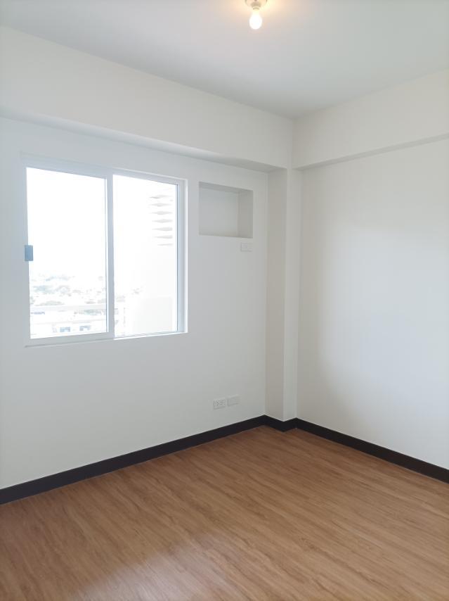 2 Bedroom DMCI Homes Apartment in Parañaque City