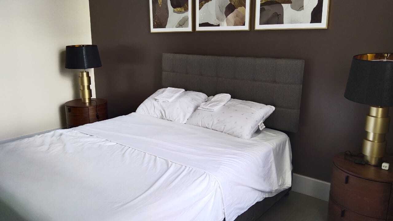Lincoln Tower 1-Bedroom Fully Furnished Apartment with Amenities