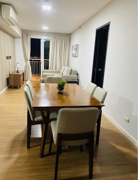 BGC, Тагиг қаласындағы Two Serendra кондо - Жабдықталған 2 бөлмелі