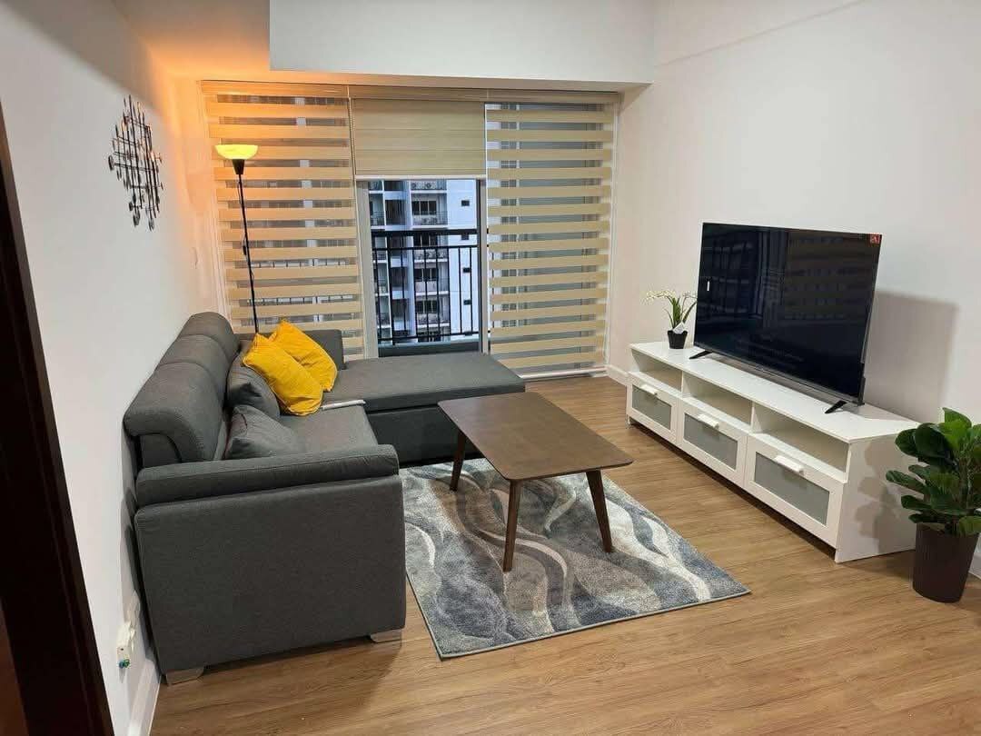 East Gallery Place, BGC-дағы люкс 2 жатқа бөлмелі пәтер