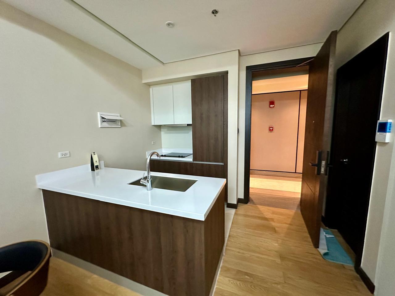 Роскошная 1-комнатная квартира в Westin Residences, Пасиг Сити