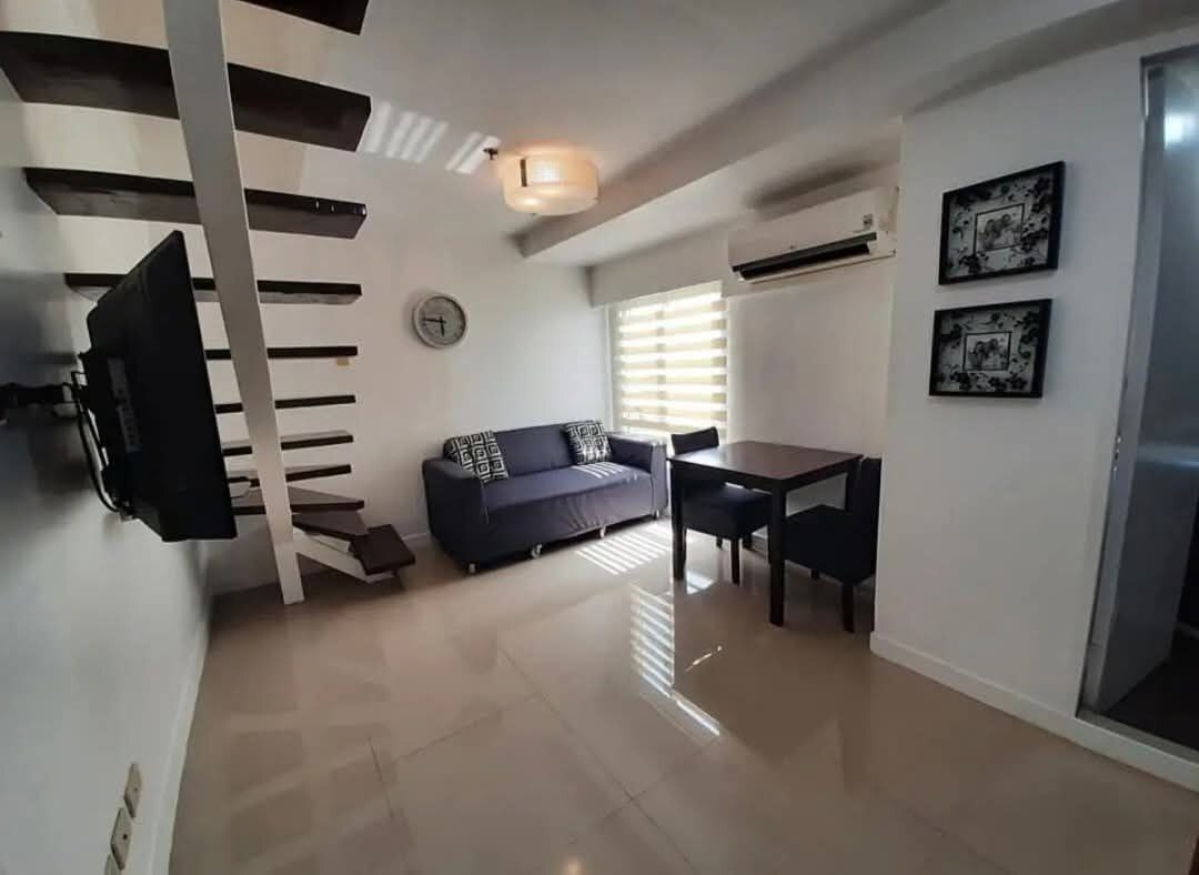Fully Furnished 2-Bedroom Unit with Golf Course View in Forbeswood Parklane, BGC