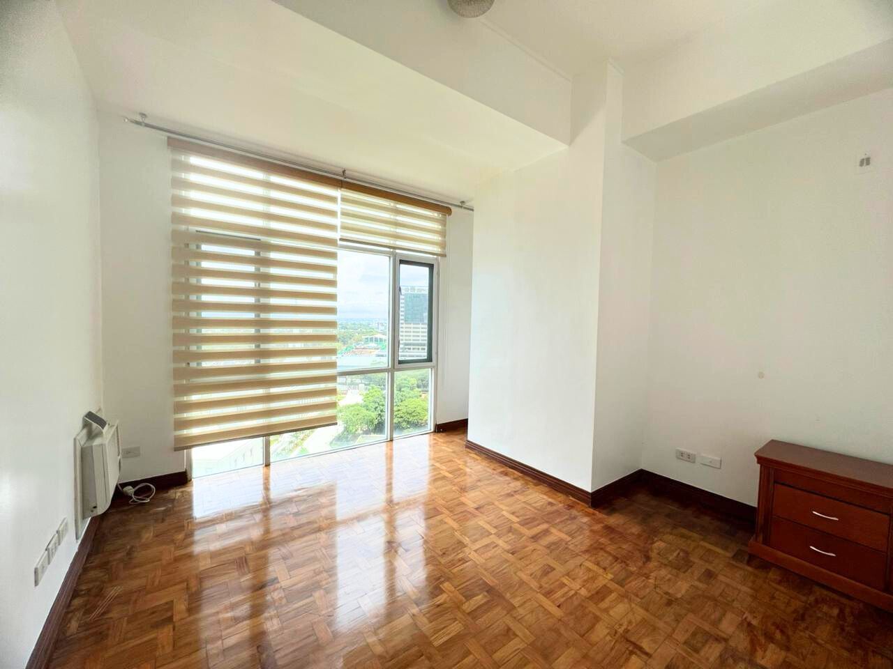 Spacious 3-Bedroom Fully Furnished Apartment with Multiple Amenities