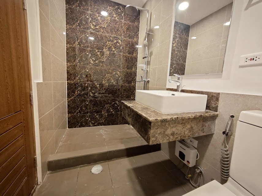 Brand New 1-Bedroom Corner Unit at The Sapphire Bloc East Tower