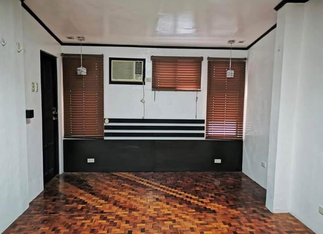 B.F. Homes, Паранаке қаласындағы мансардасы бар 3 бөлмелі бунгало