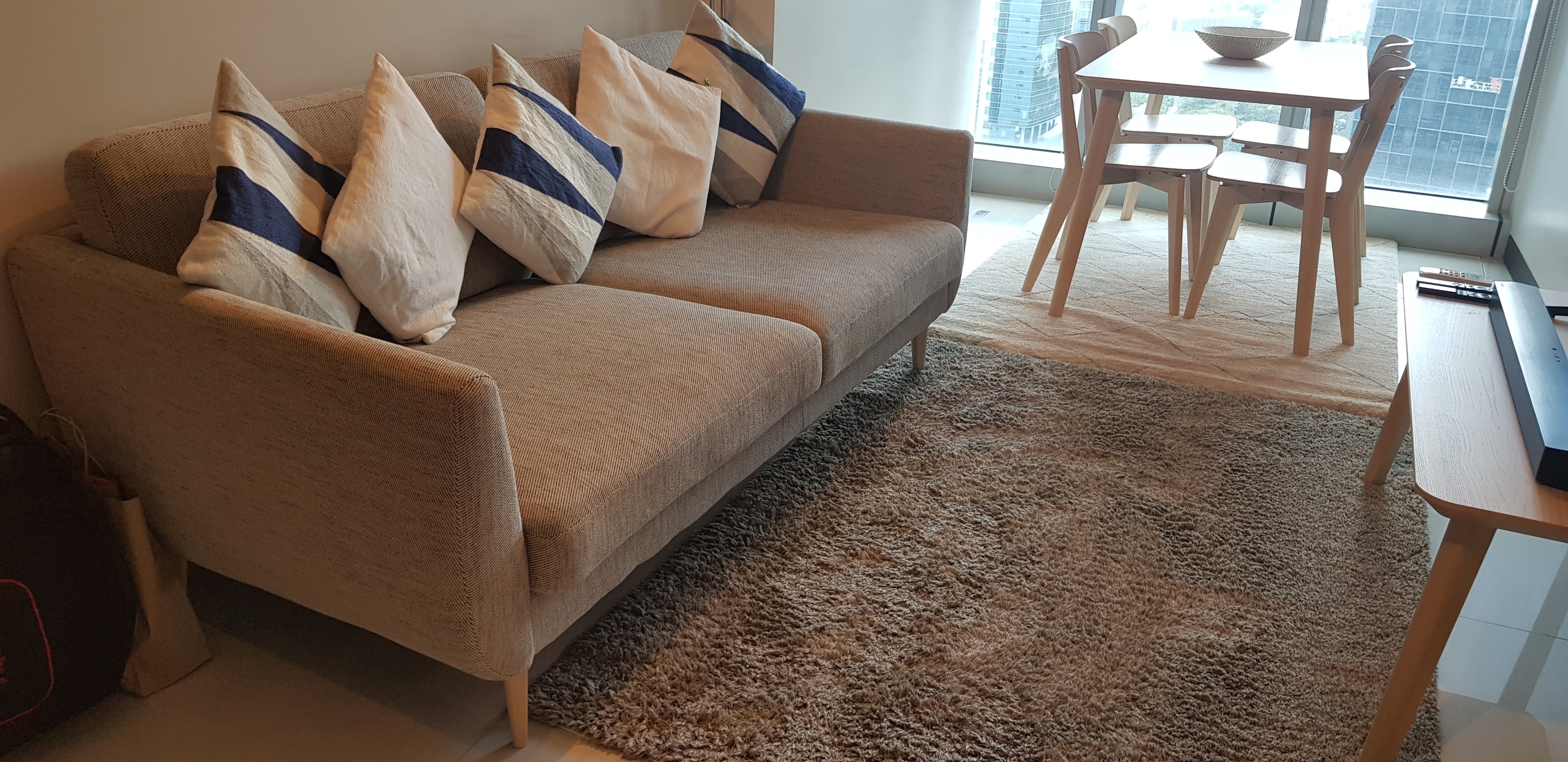 3-кімнатна мебльована квартира в Uptown Parksuite BGC, Тагіг